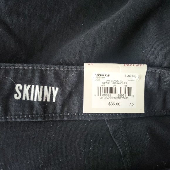 NWT So Juniors Black Skinny Stretch 31" Inseam Uniform Pants Size 15 Neutral… - Picture 4 of 13